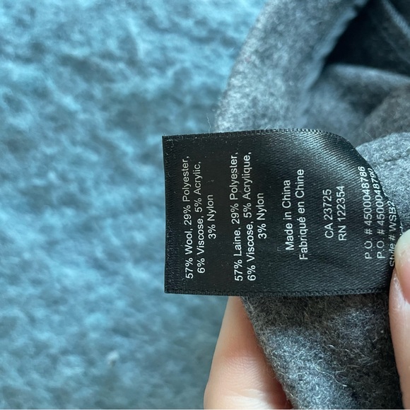 Aritzia wool skirt XS - Picture 4 of 4